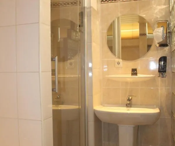 Euro Centrum Szálloda 3*