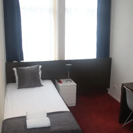 Euro Centrum 3* רוטרדם